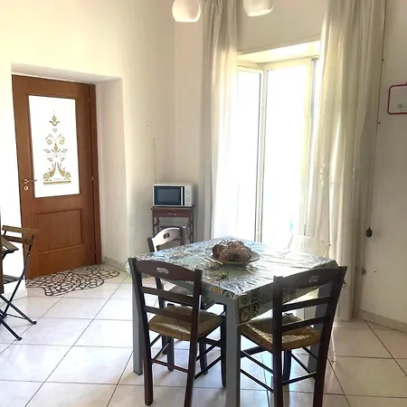 Miseria E Nobilta Check-in From 12 00 To 15 00 * 那不勒斯